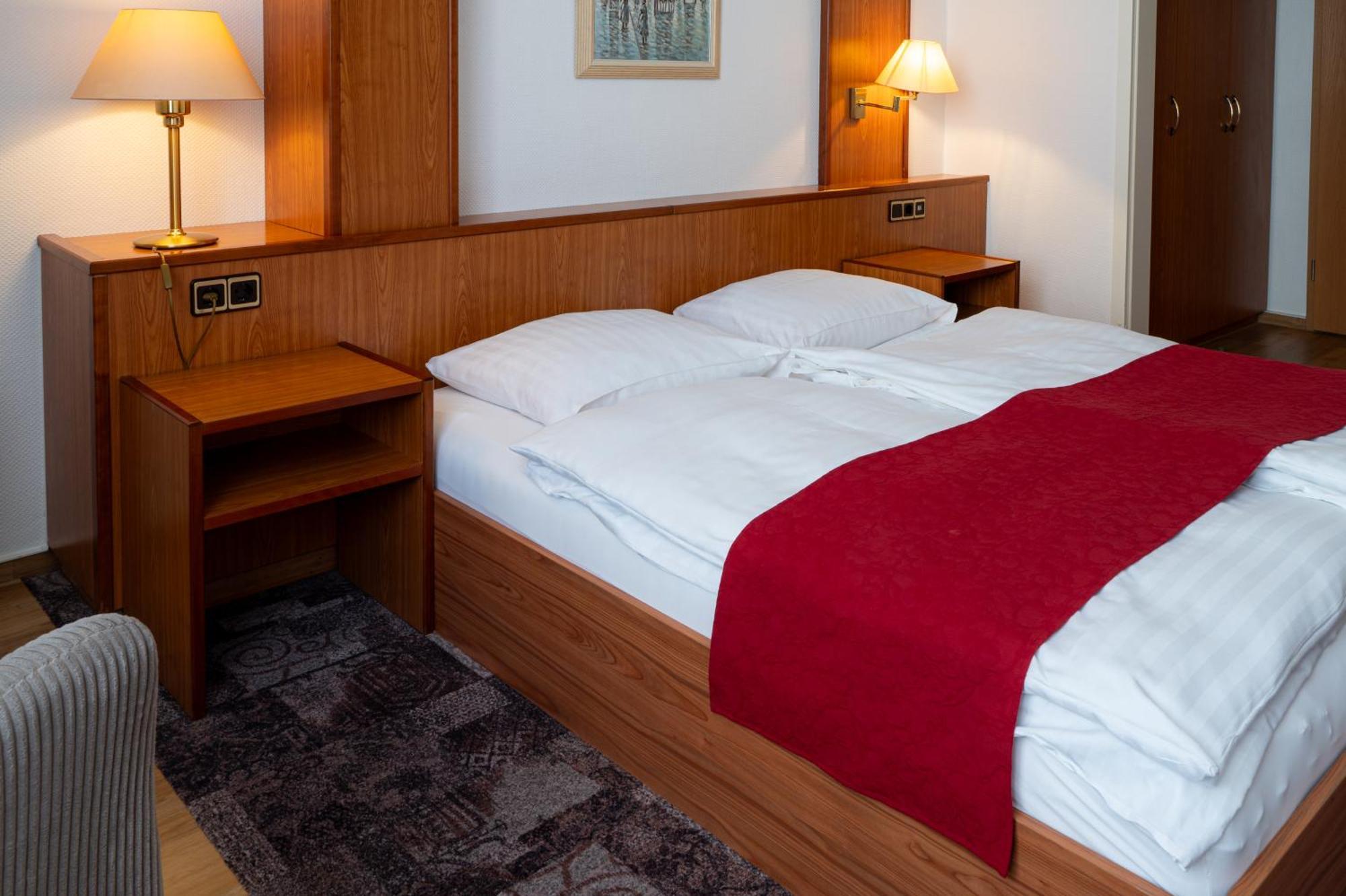 Hotel Zur Post Neubruchhausen Esterno foto